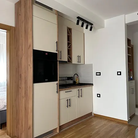 A79 Apartment *